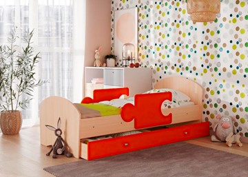 Кровать детская с бортиками и ящиком Мозайка, корпус Млечный дуб/фасад Оранжевый (щиты) в Таганроге