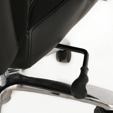 Офисное кресло Brabix Premium Bomer HD-007 (рециклированная кожа, хром, черное) 531939 в Шахтах - изображение 5